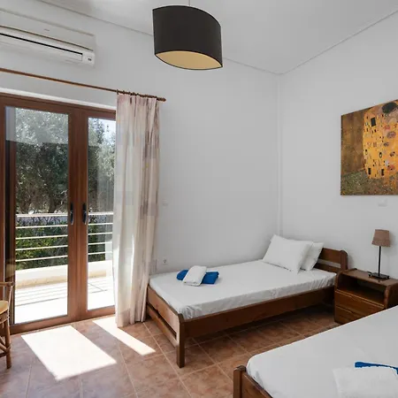Villa Saronida Βίλα