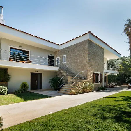 Villa Saronida Βίλα
